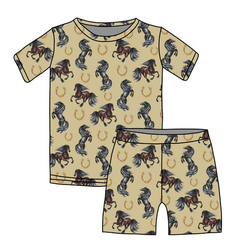 Run Wild Short sleeve top/Shorts set