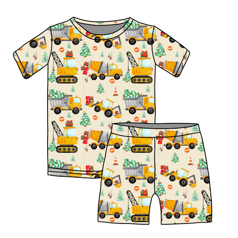 Holiday Builders Short sleeve top/Shorts set